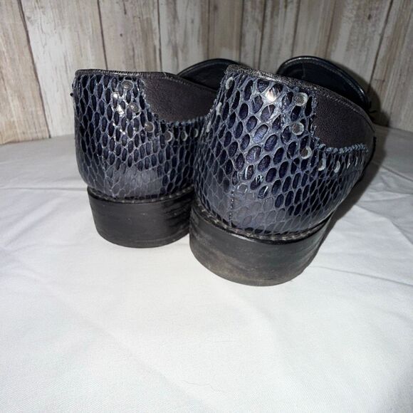 Stuart Weitzman Genuine Leather & Python Embossed Tassel Loafers | Navy Gray Sli - Picture 9 of 16